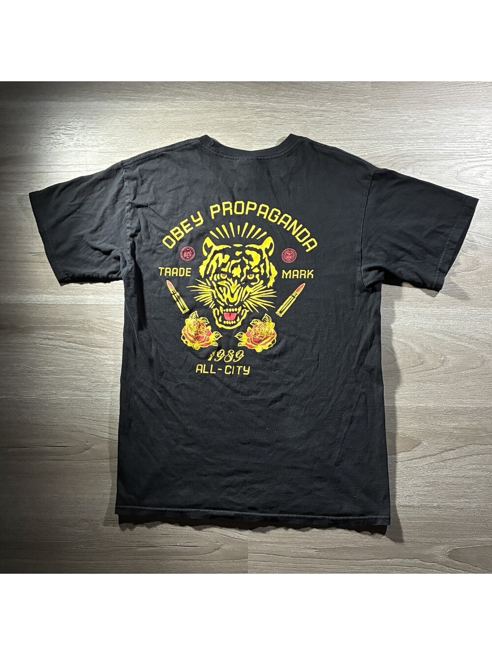 OBEY Propaganda Tiger & Rose Graphic T-Shirt Men’s M Streetwear Skate Tee Black